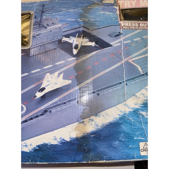 Special Force US Aircraft Carrier 30” Realistic Fighters NWOT DAMAGED BOX  Works - Picture 4 of 4